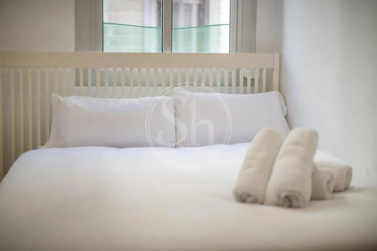 Apartment Bonito Apartamento En Poble Sec Barcelona Spain