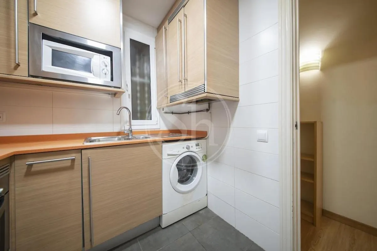Apartment Bonito Apartamento En Poble Sec Barcelona