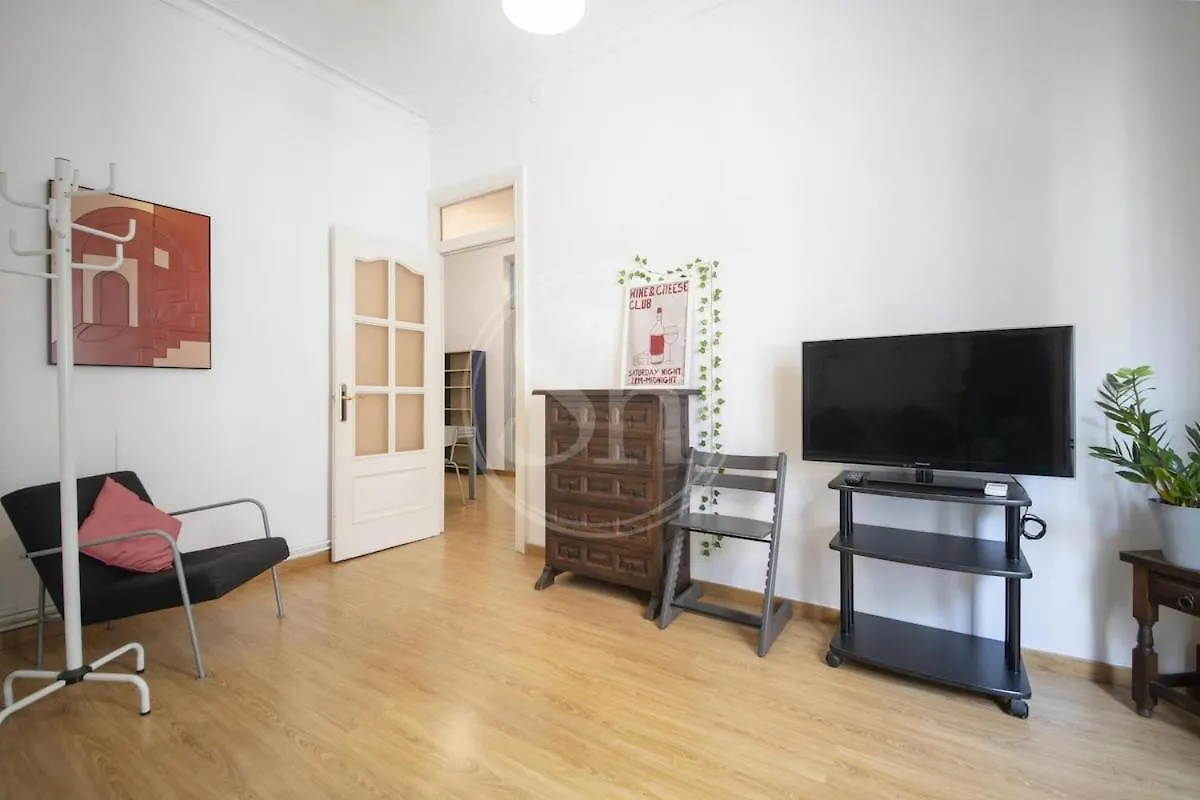 Bonito Apartamento En Poble Sec Barcelona Apartment