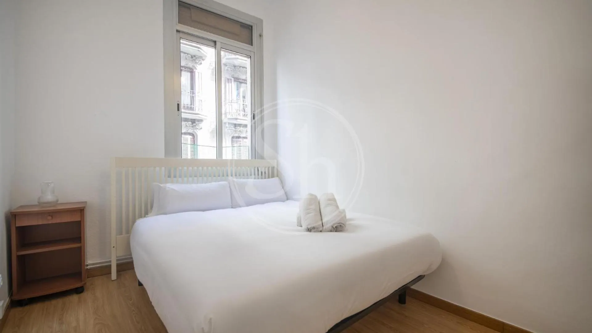 Bonito Apartamento En Poble Sec Barcelona Spain