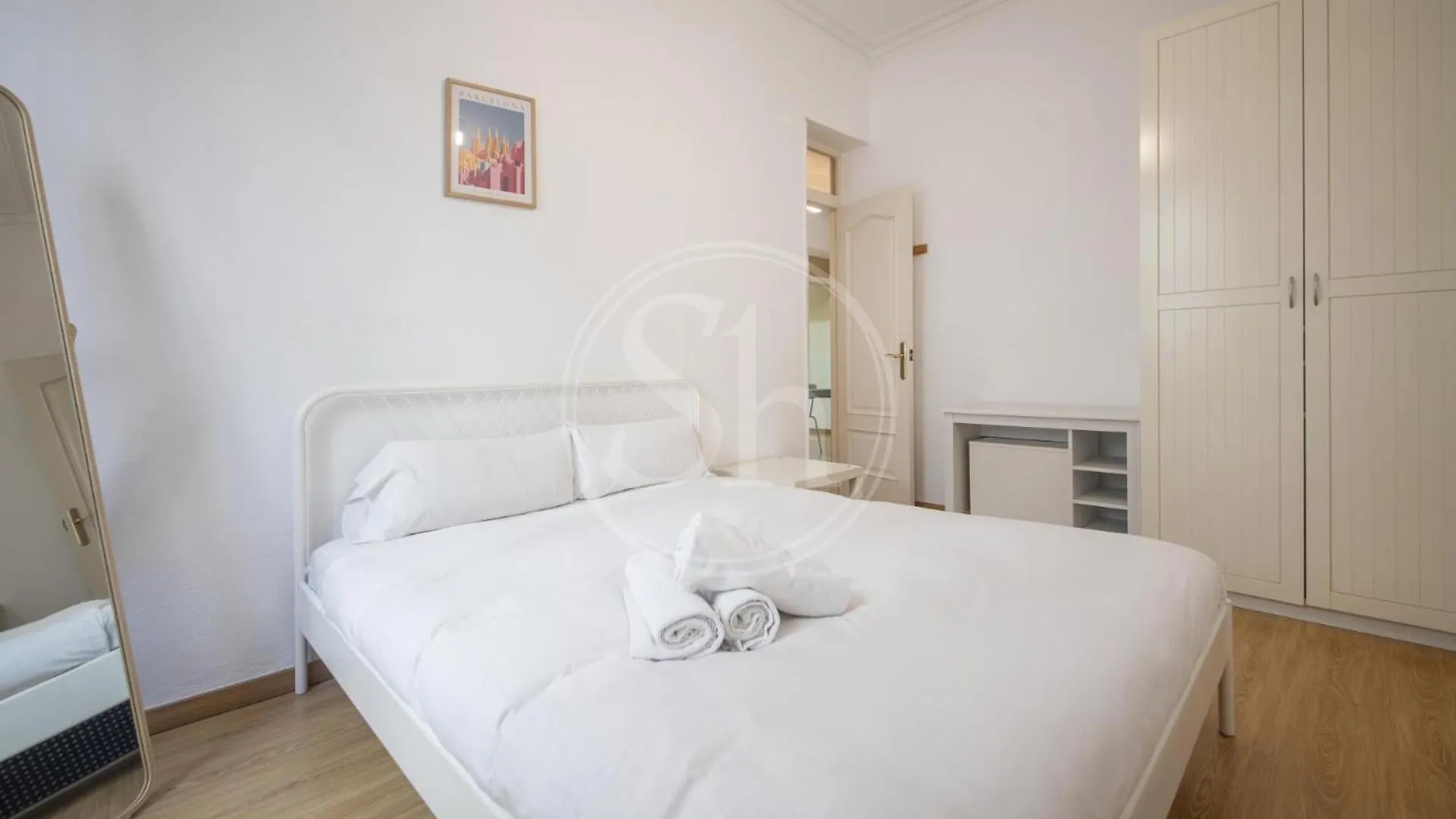 Bonito Apartamento En Poble Sec Barcelona 0*,  Spain